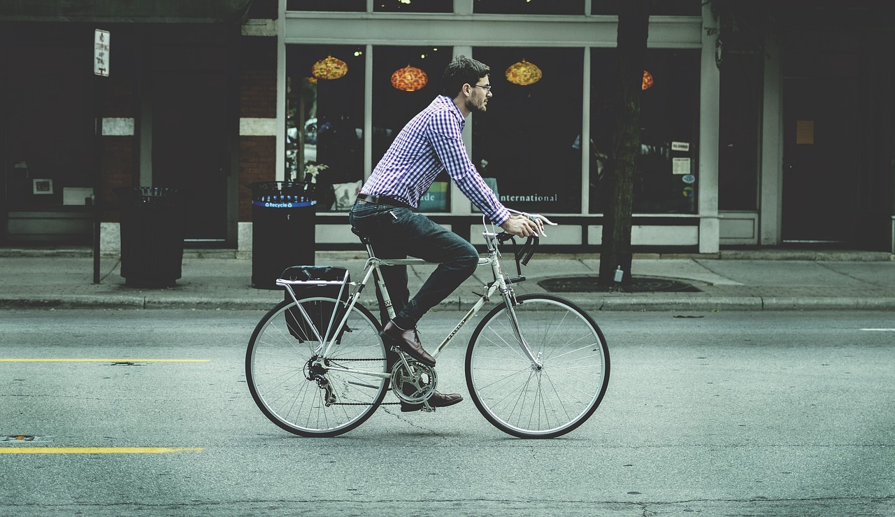 Why end of trip facilities are essential to office properties