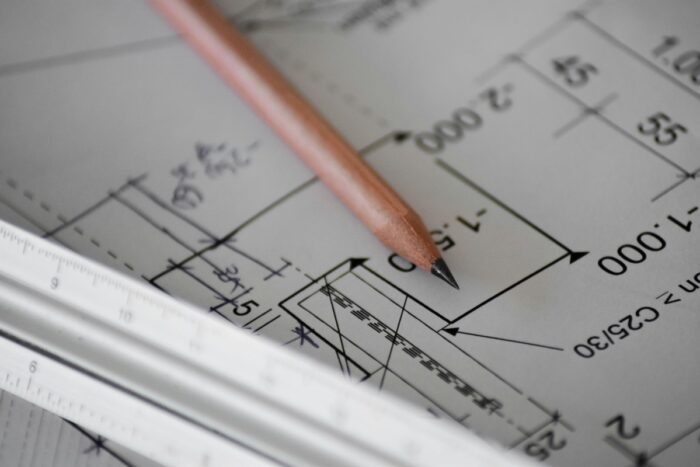 When to get into real estate: to build new, to buy or to hold land?